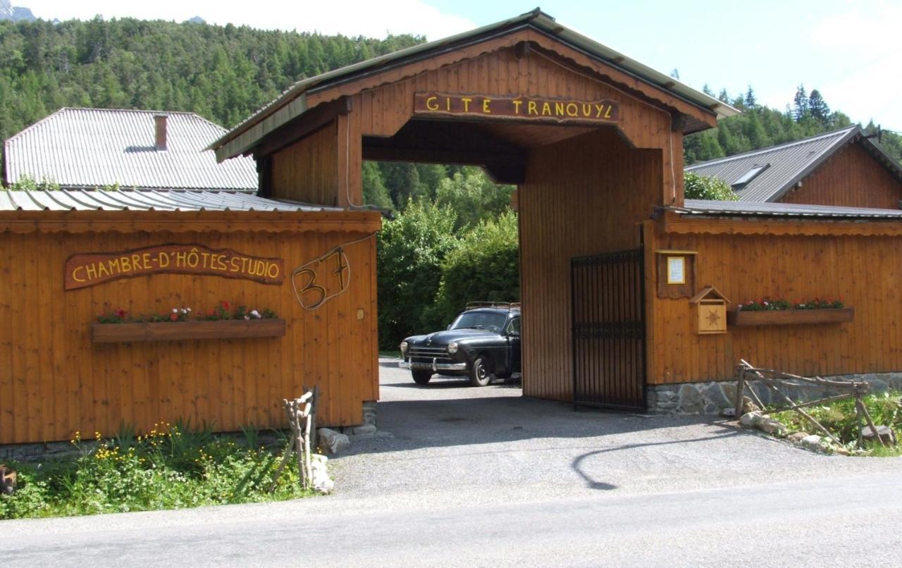 Maison D' Hotes Tranquyl Barcelonnette Exterior photo