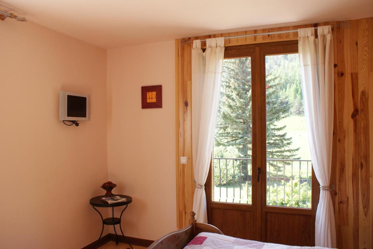 Maison D' Hotes Tranquyl Barcelonnette Exterior photo